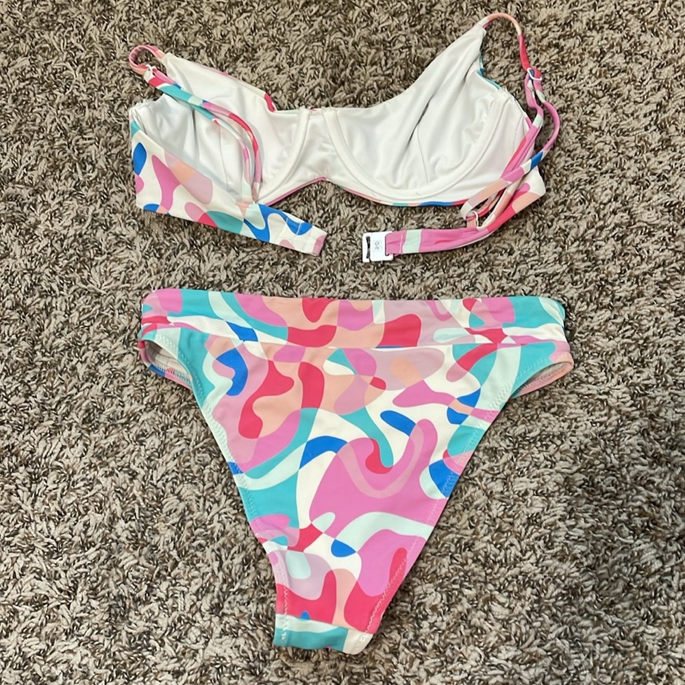 Blackbough Underwire Drippy Bikini View 3